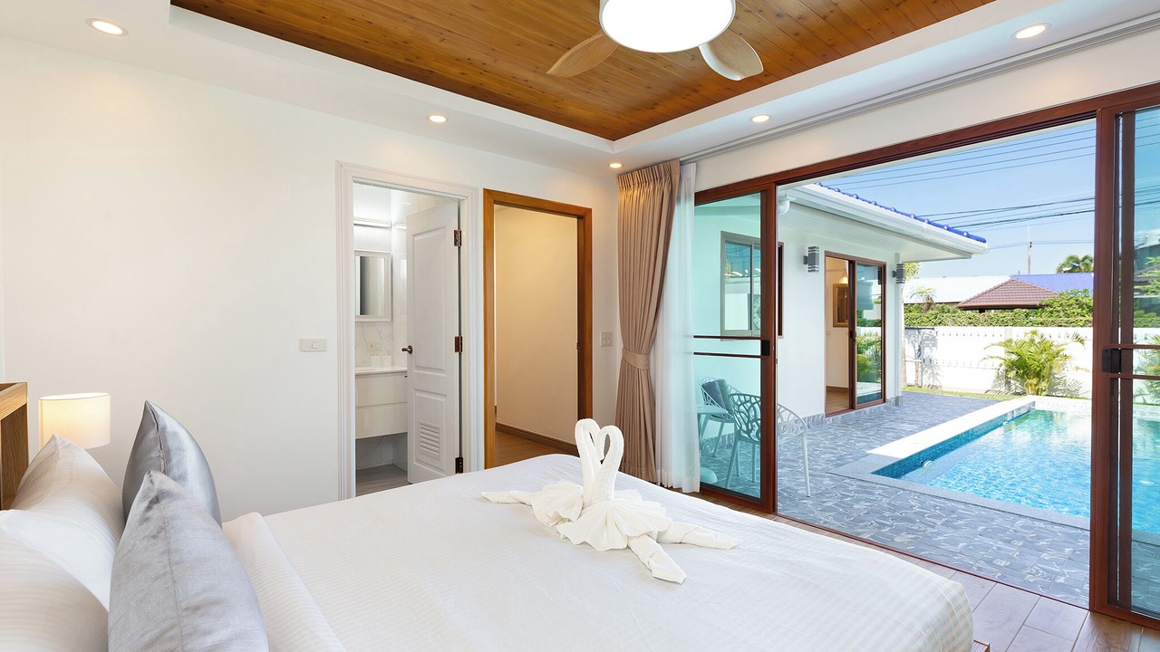 Photo of Bedroom in Koh Kaew