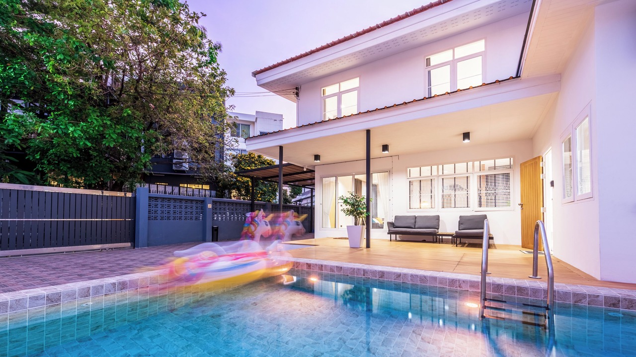 Photo of Outdoor in Phra Khanong Nuea