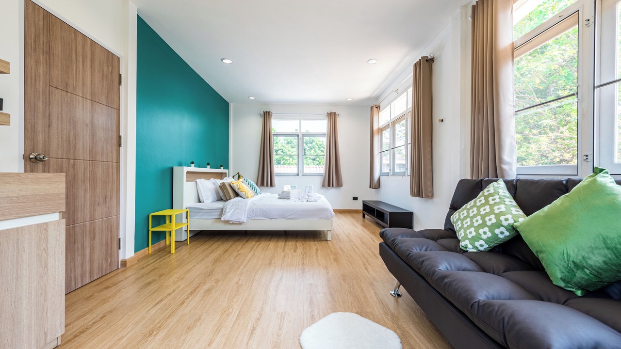Photo of Bedroom in Phra Khanong Nuea
