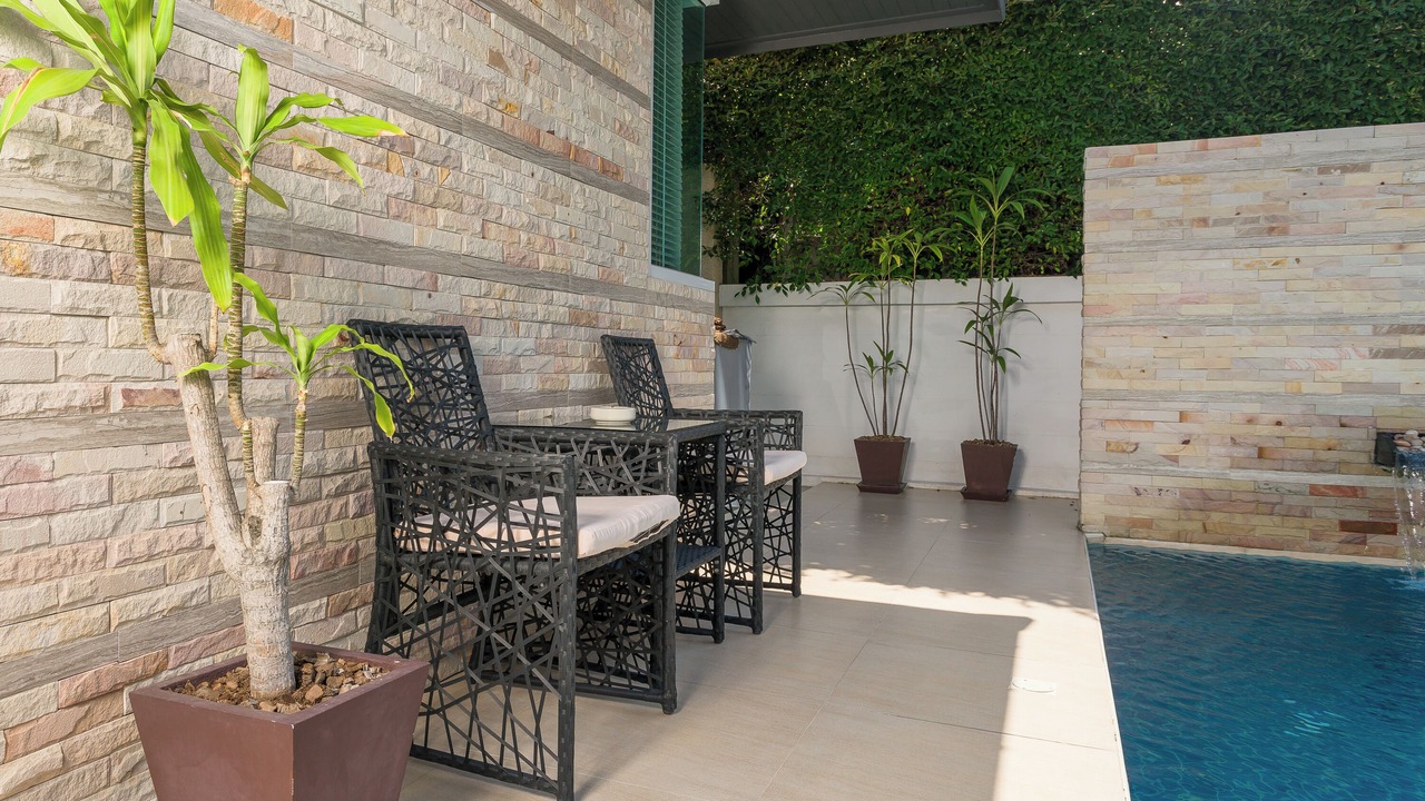 Photo of Patio Balcony in Na Kluea