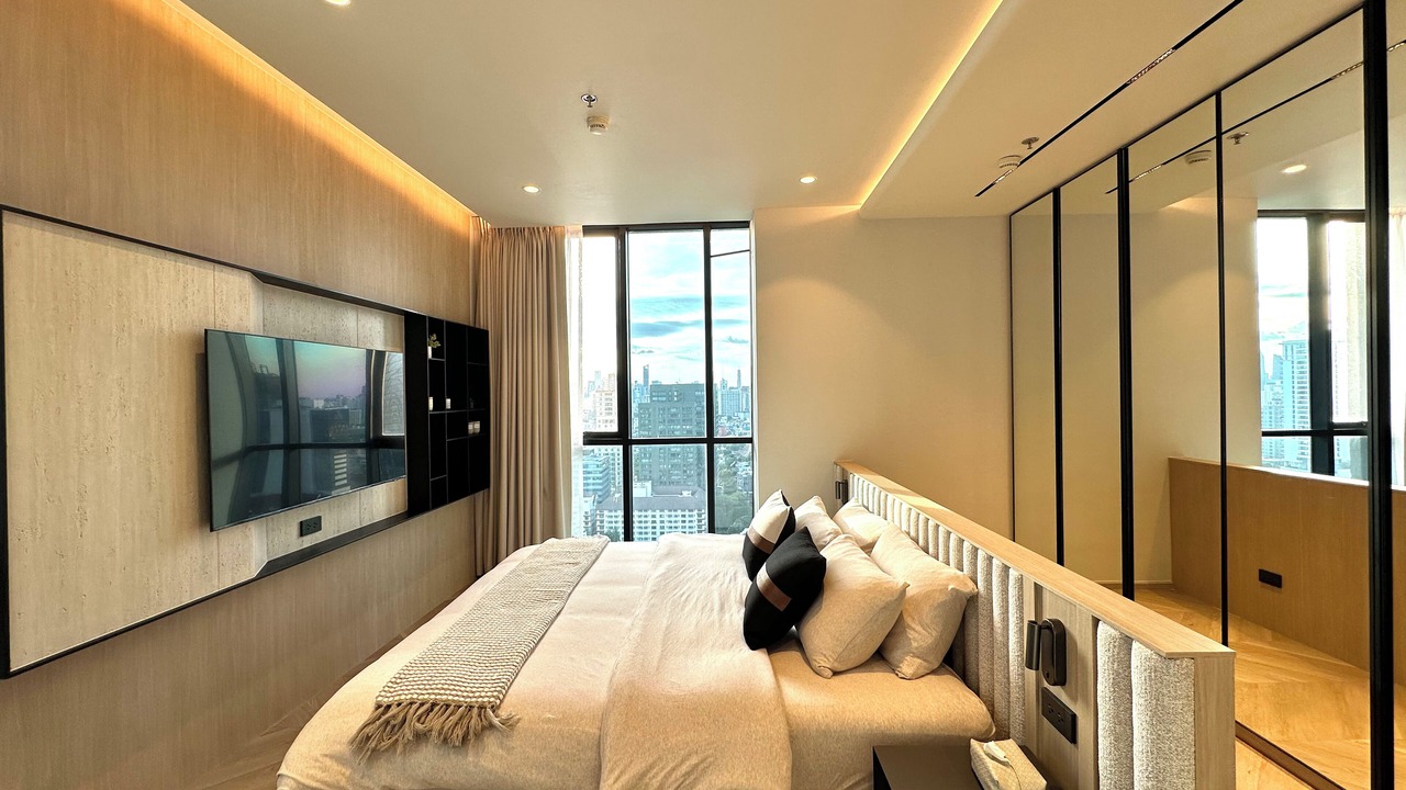 Photo of Bedroom in Khlong Tan Nuea