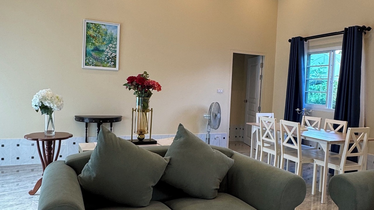 Photo of Livingroom in San Pa Thong