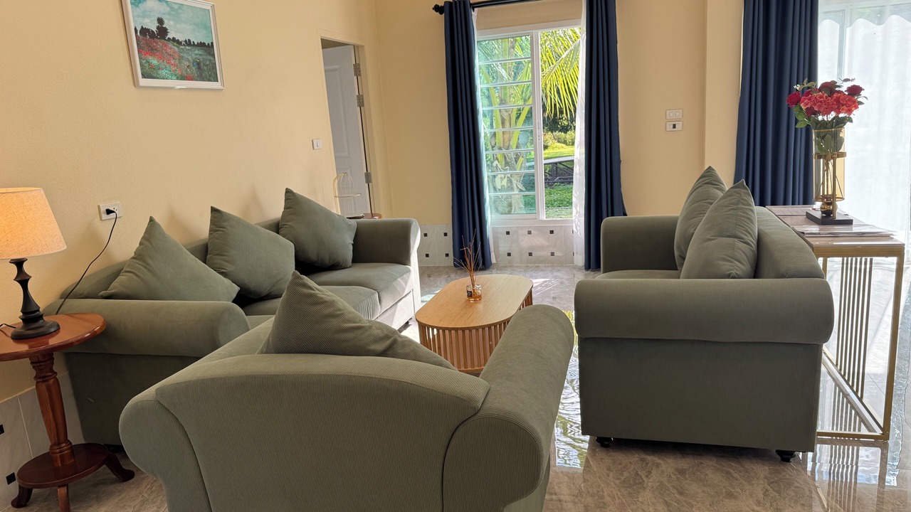 Photo of Livingroom in San Pa Thong