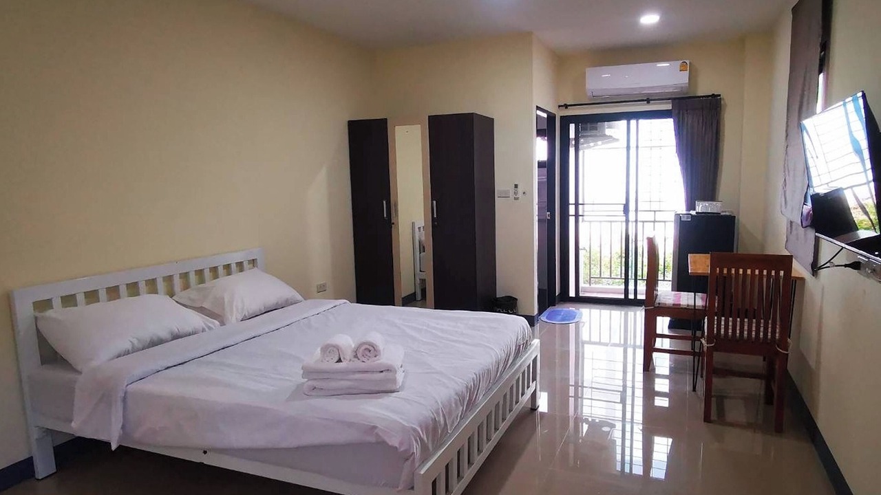 Photo of Bedroom in Krathum Baen