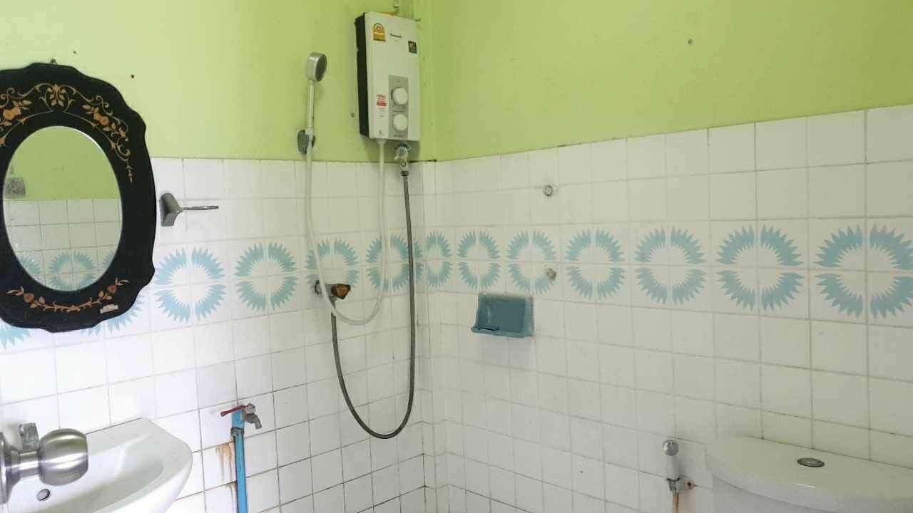 Photo of Bathroom in Mueang Samut Prakan District