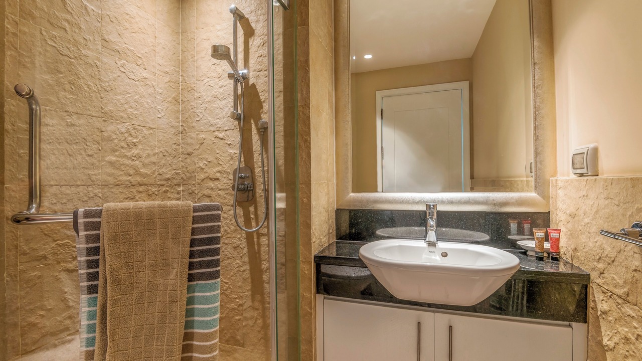 Photo of Bathroom in Yan Nawa
