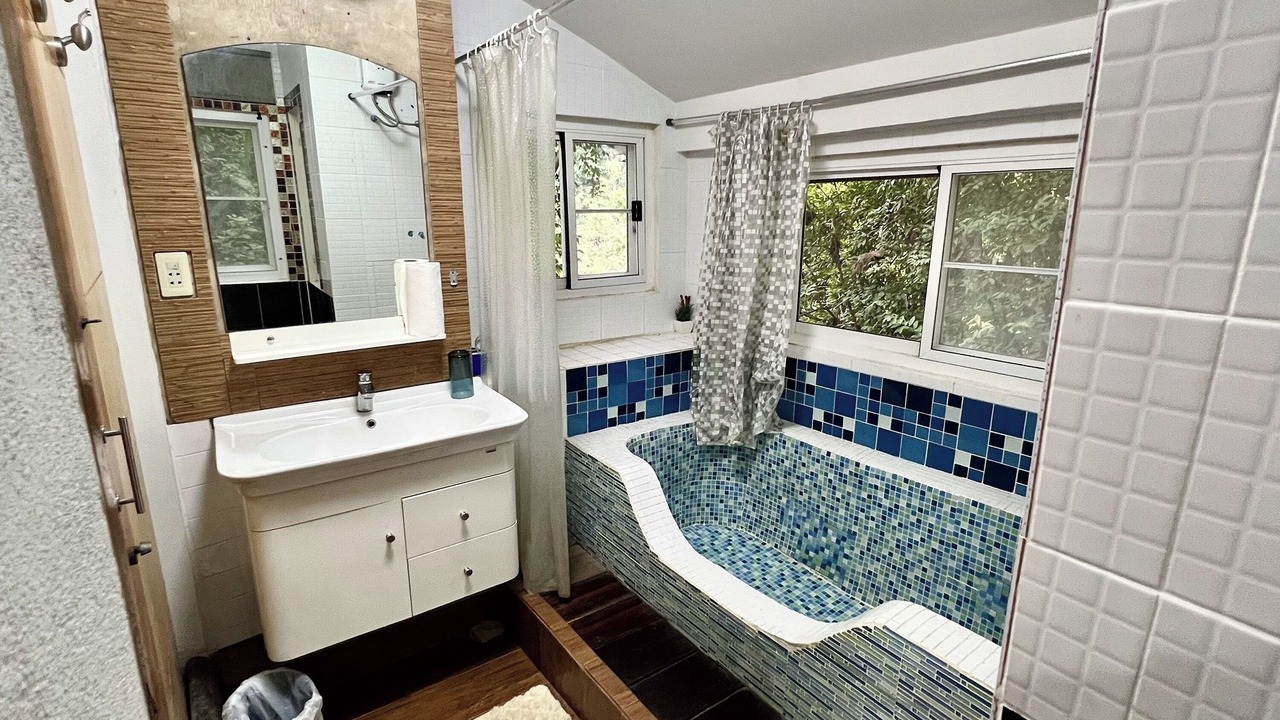 Photo of Bathroom in Kuet Chang