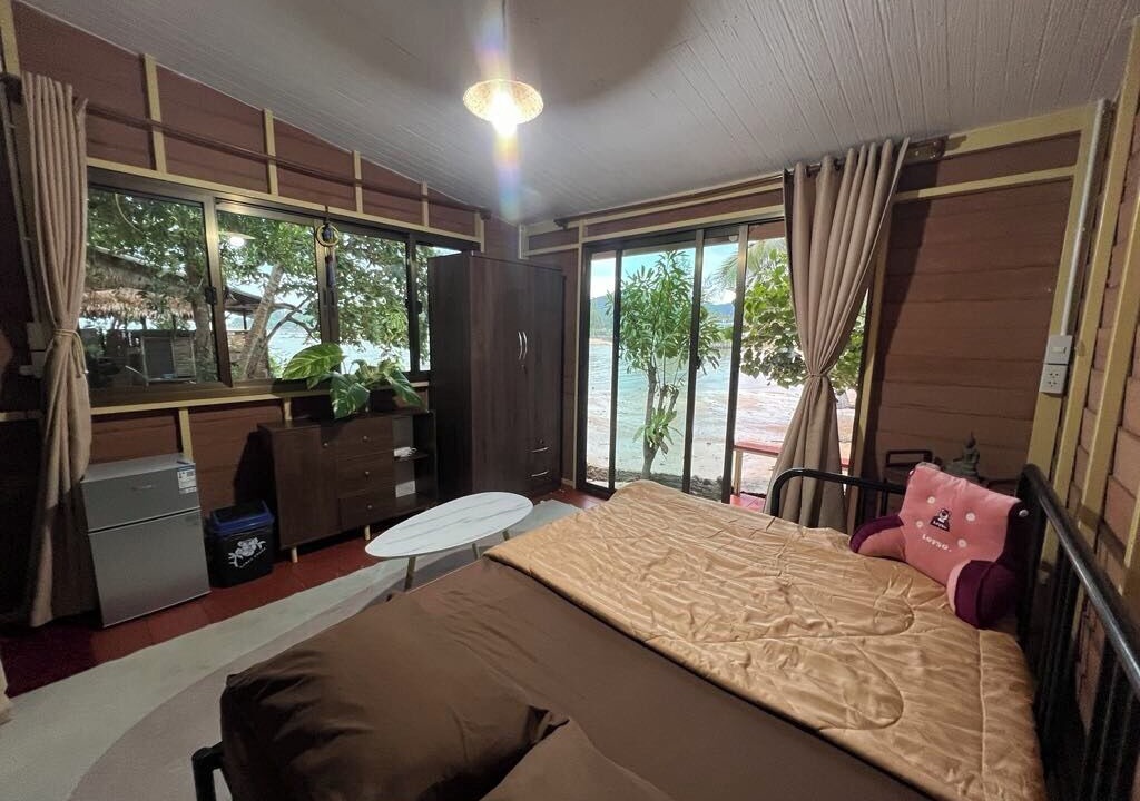Photo of Bedroom in Srithanu