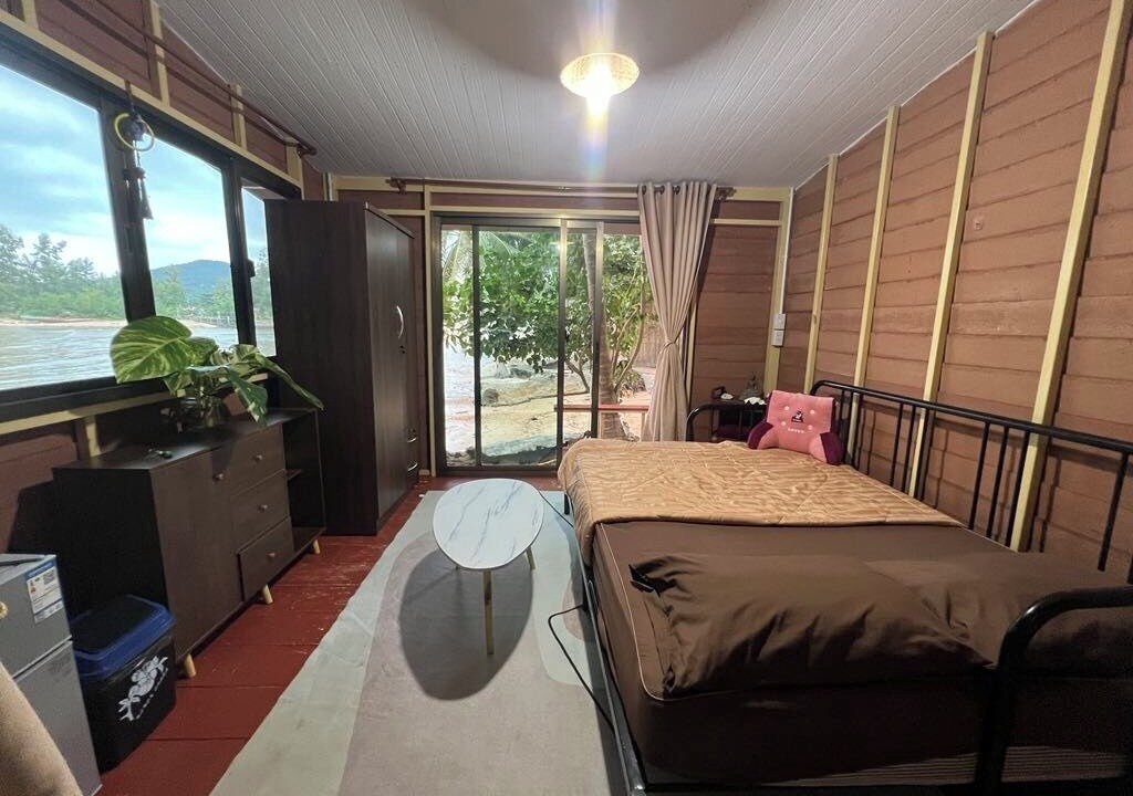 Photo of Bedroom in Srithanu
