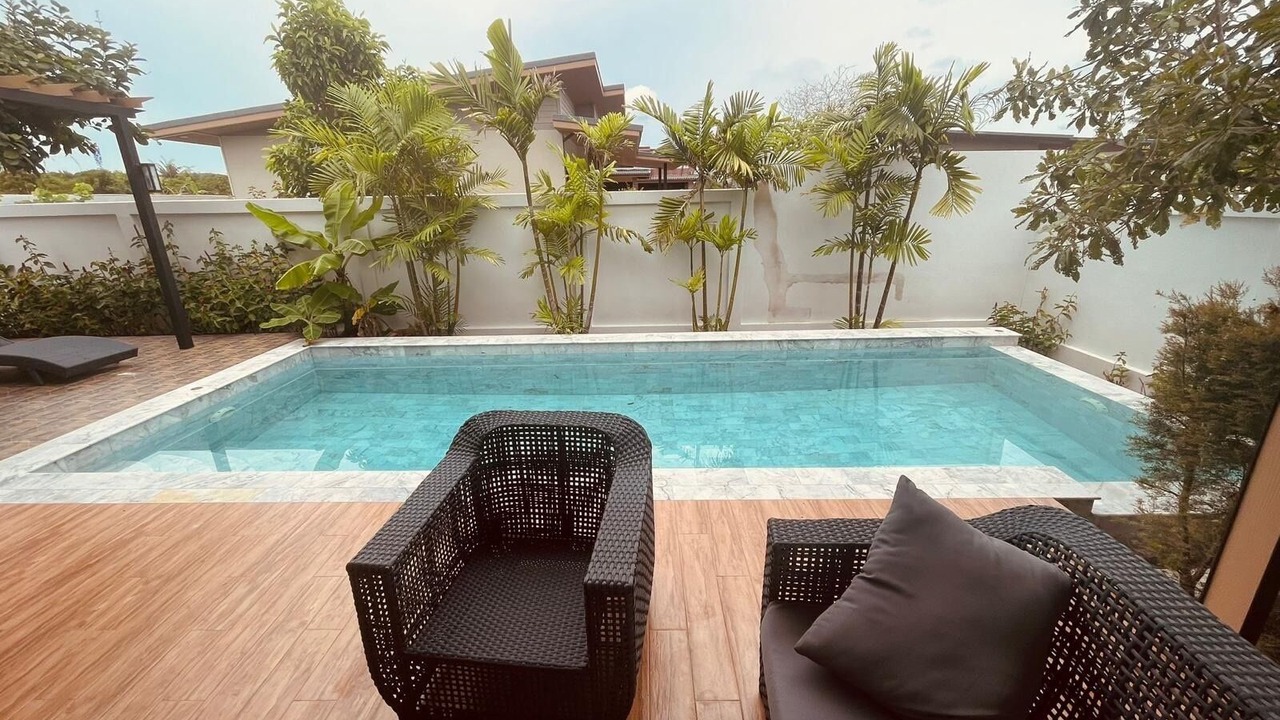 Photo of Outdoor in Hin Lek Fai