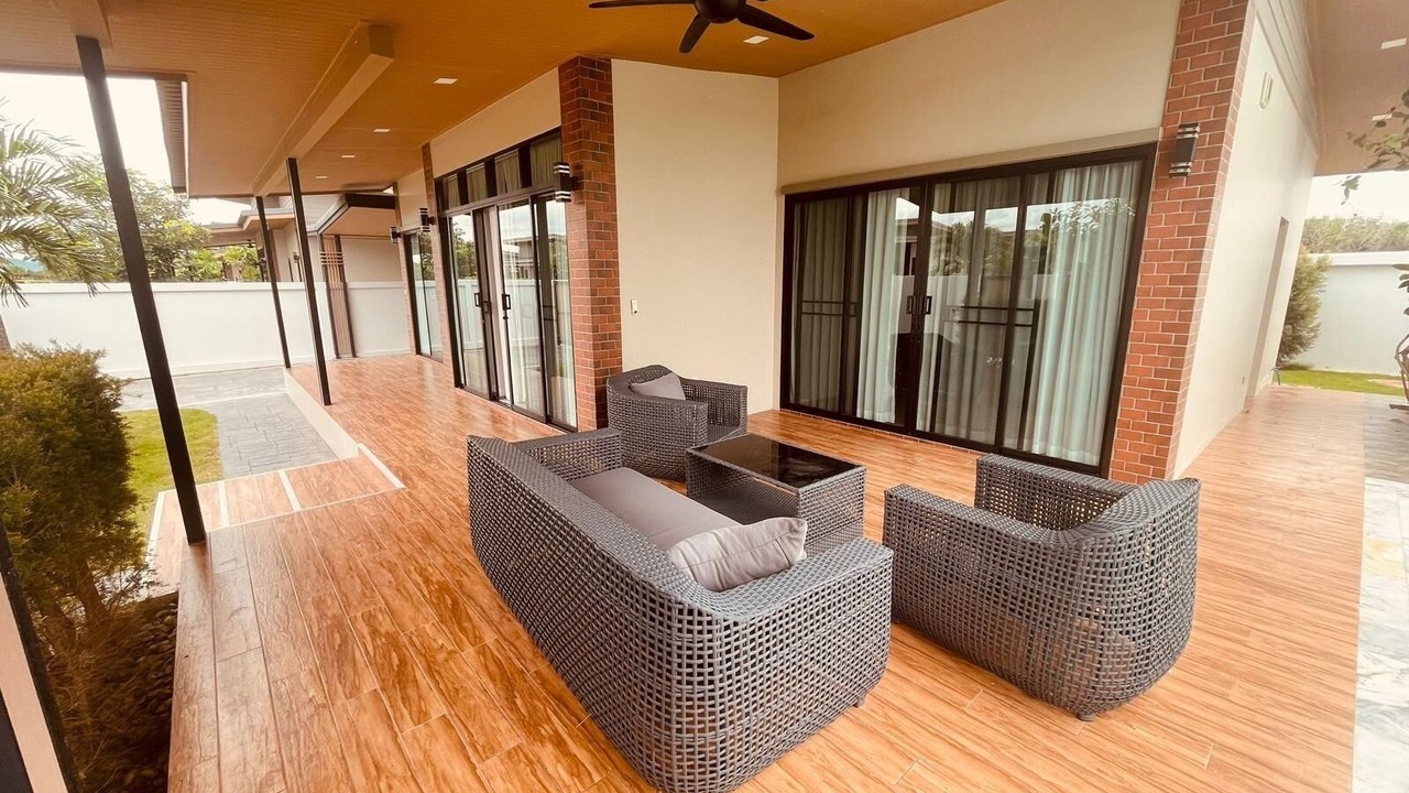 Photo of Patio Balcony in Hin Lek Fai