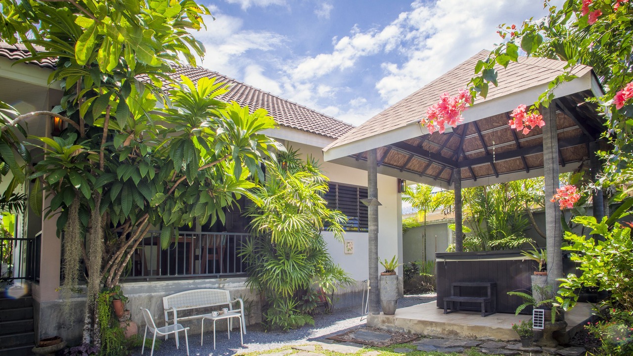 Photo of Patio Balcony in Thab Prik