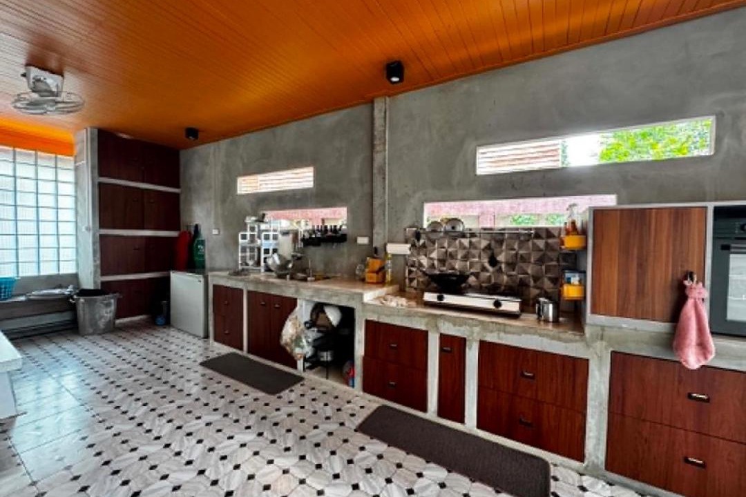 Photo of Kitchen in Thawat Buri