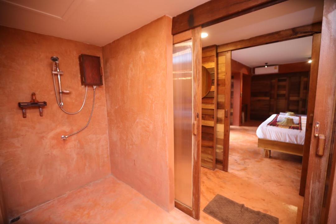 Photo of Bathroom in Pa Sang