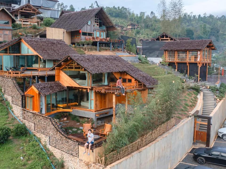 Photo of Buildings in Mok Cham Pae