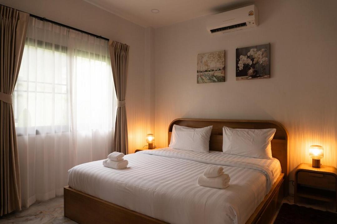Photo of Bedroom in Srithanu