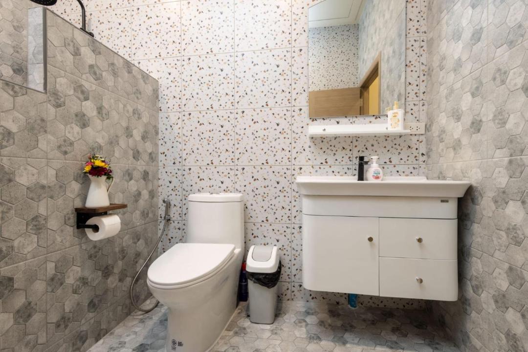 Photo of Bathroom in Wok Tum