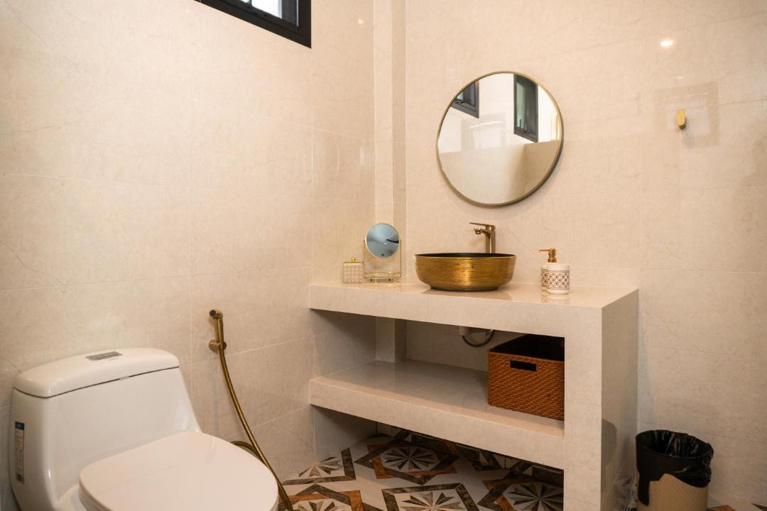 Photo of Bathroom in Srithanu