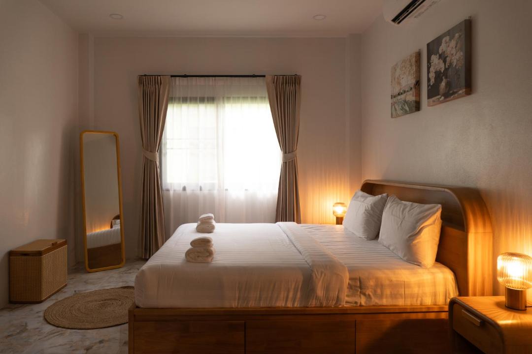 Photo of Bedroom in Srithanu