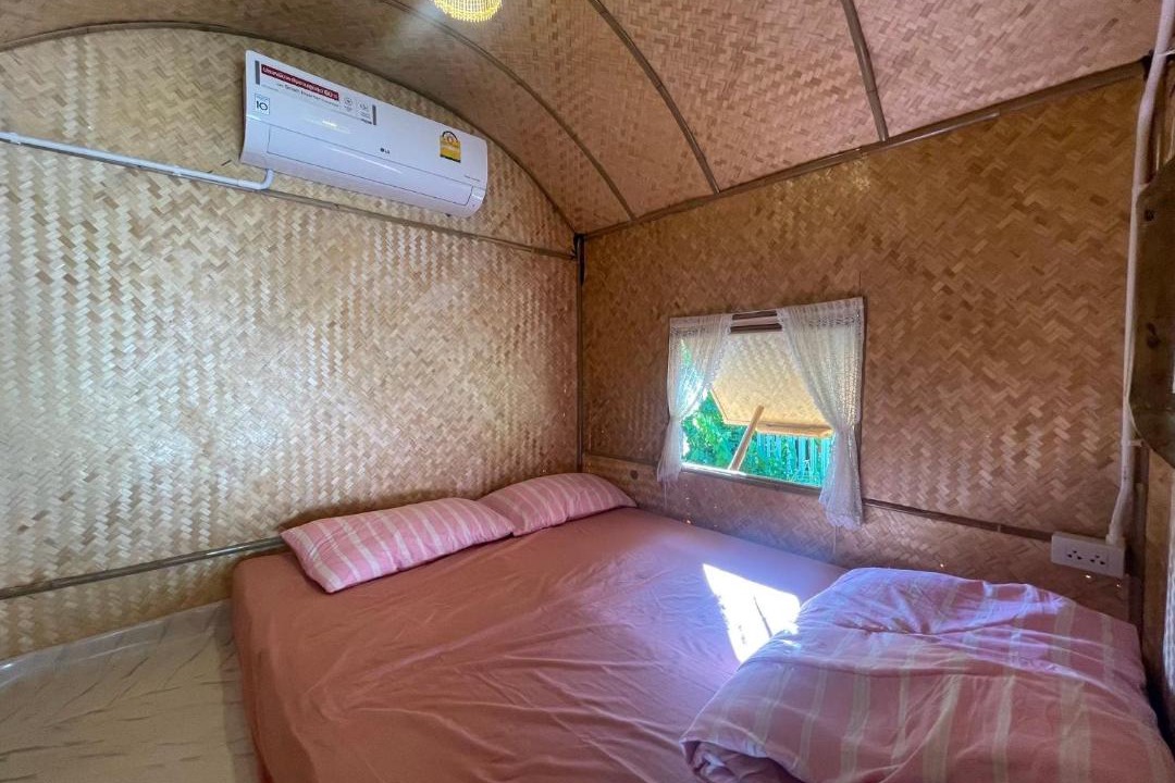 Photo of Bedroom in Saen Suk