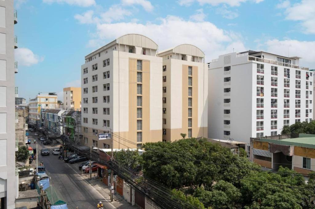 Photo of Buildings in Nonthaburi