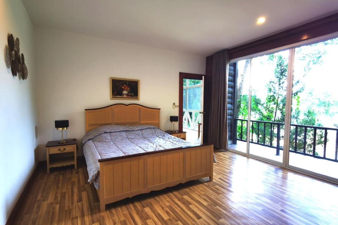 Photo of Bedroom in Khanong Phra