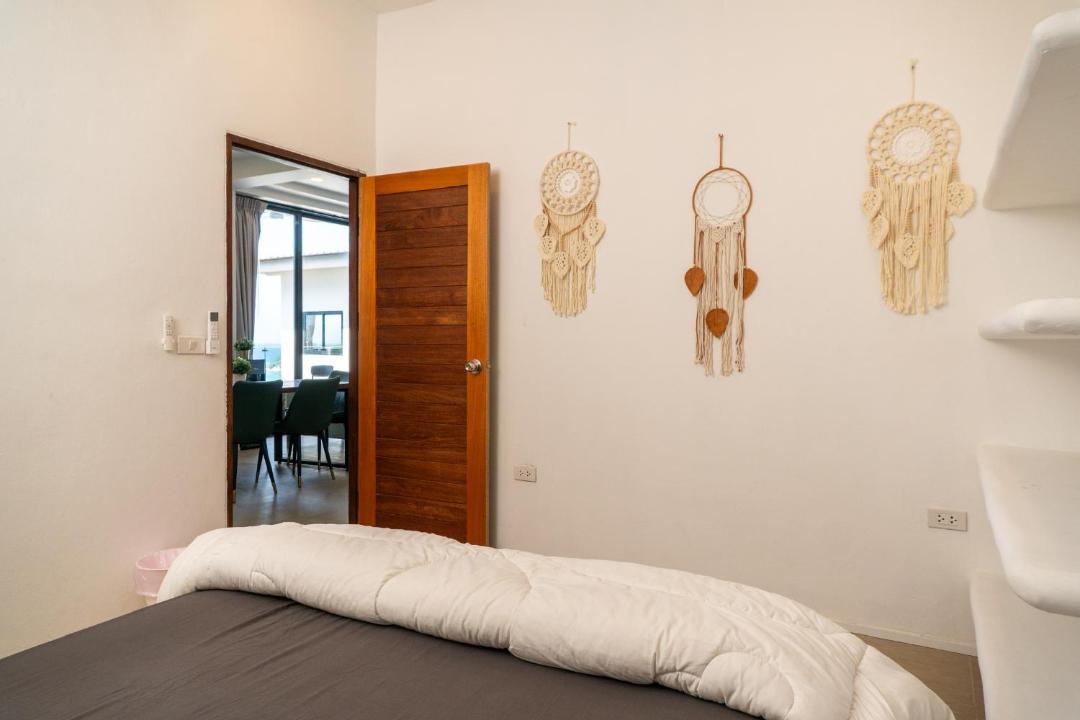 Photo of Bedroom in Haad Yao