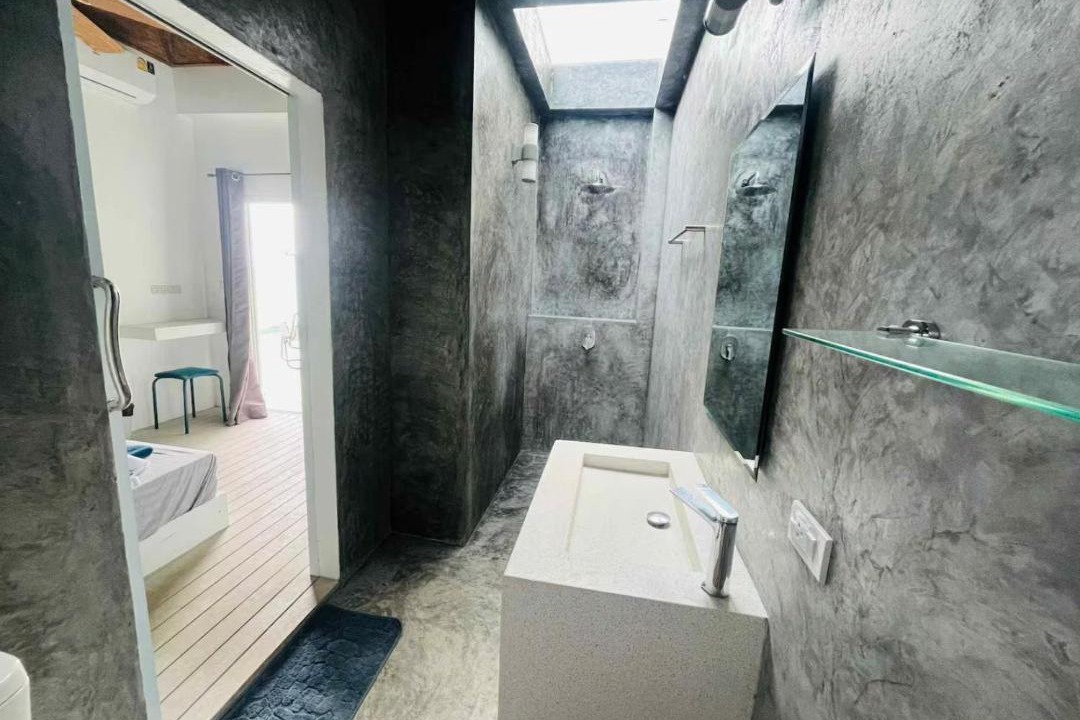 Photo of Bathroom in Maret