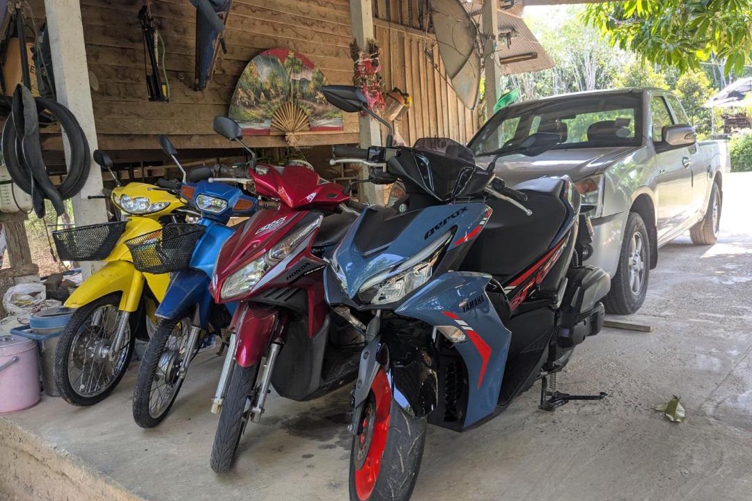 Photo of Others in Thong Krut