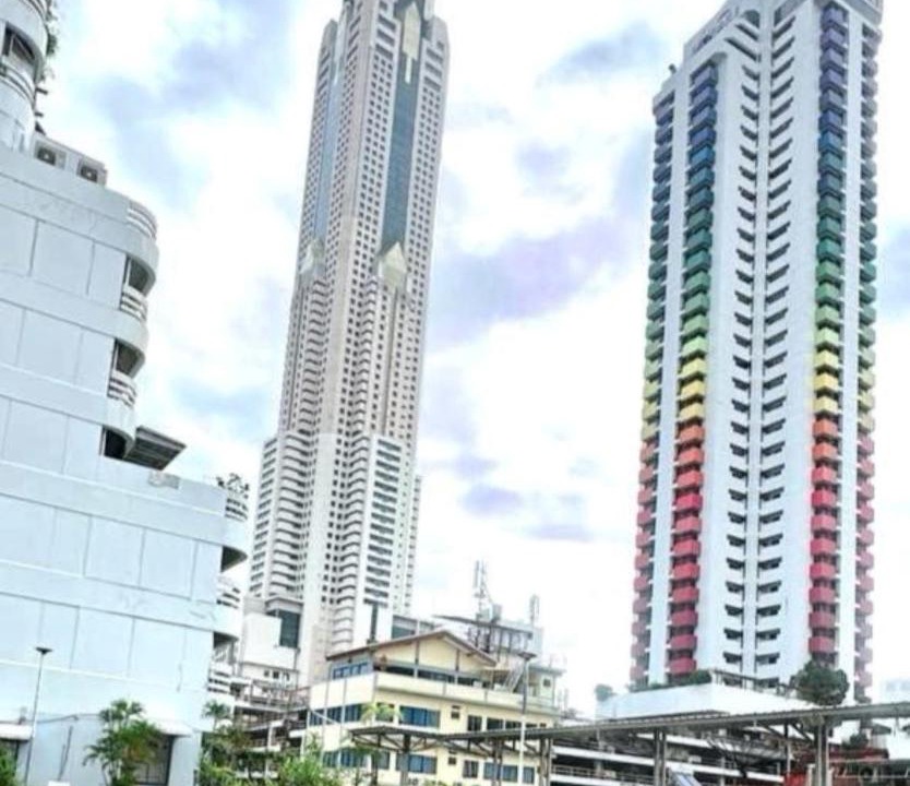 Photo of Buildings in Makkasan