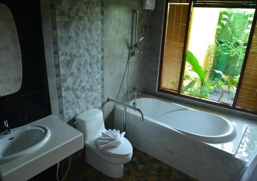 Photo of Bathroom in Makham Tia