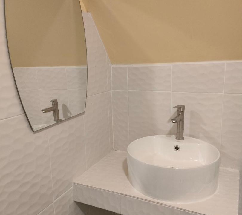 Photo of Bathroom in Phrom Khiri