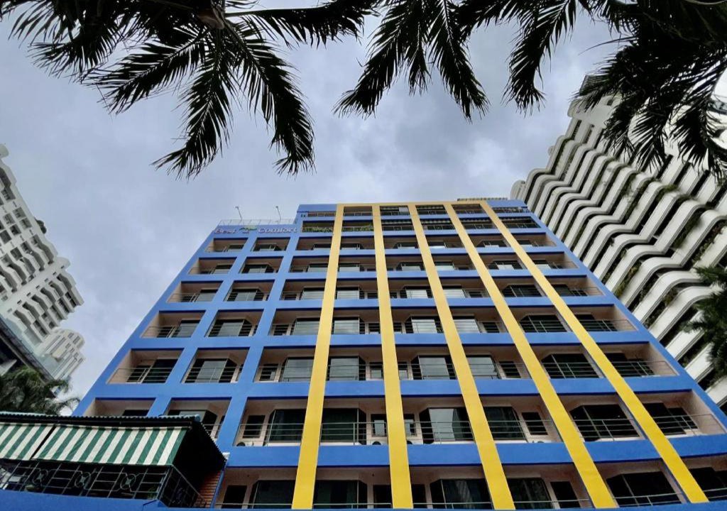 Photo of Buildings in Khlong Toei Nuea