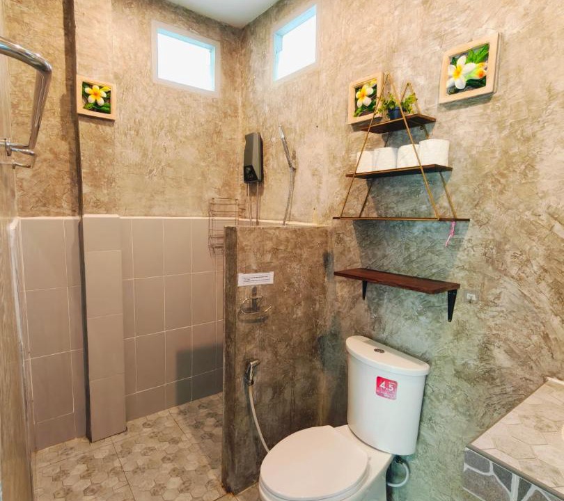 Photo of Bathroom in Chaloklum
