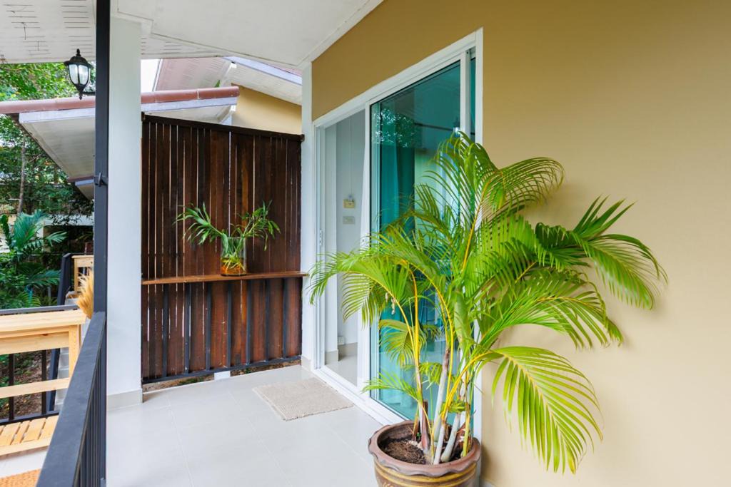 Photo of Patio Balcony in Hin Hong