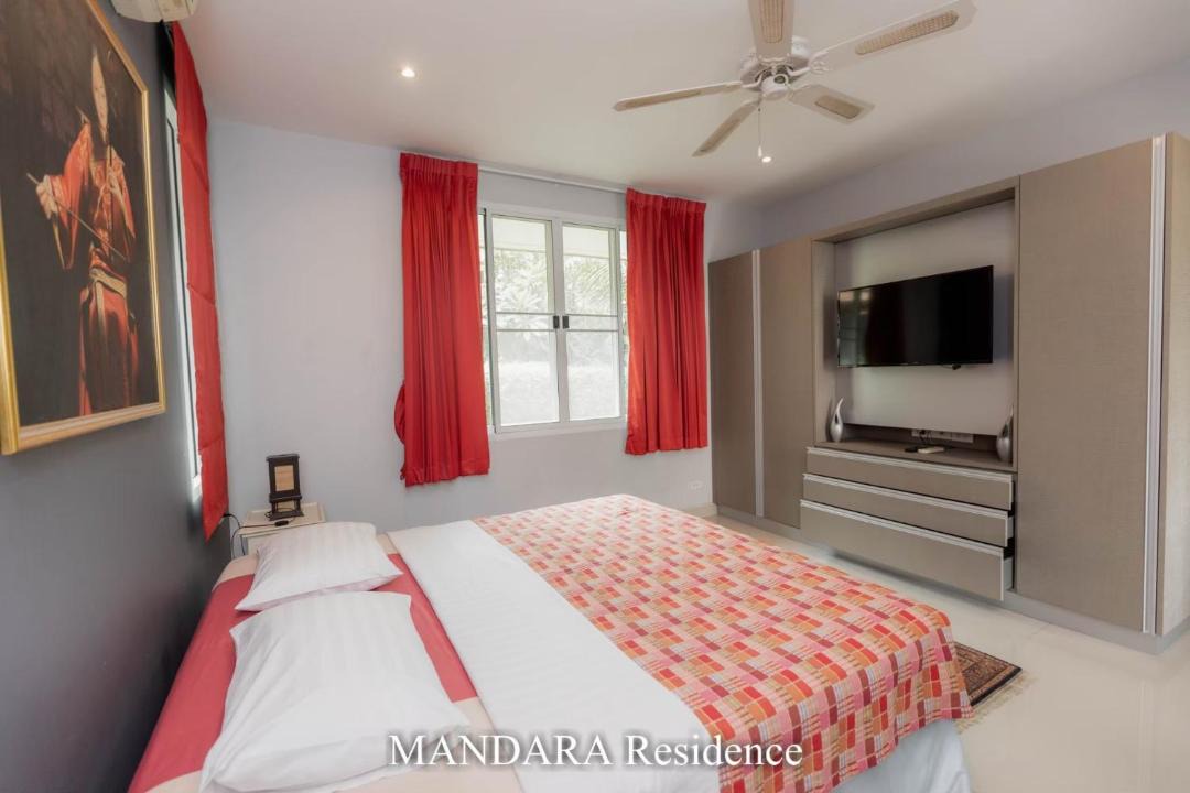 Photo of Bedroom in Pong