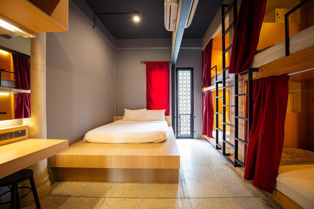 Photo of Bedroom in Embassy District