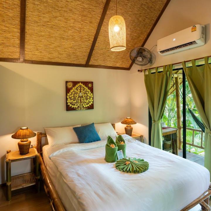 Photo of Bedroom in Srithanu