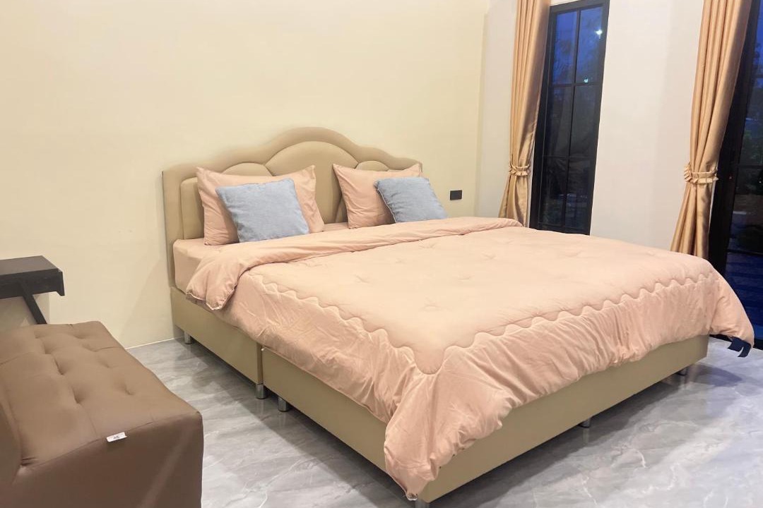 Photo of Bedroom in Racha Thewa