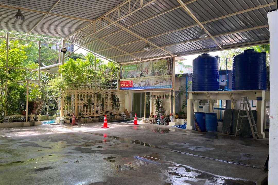 Photo of Others in Bang Bua Thong