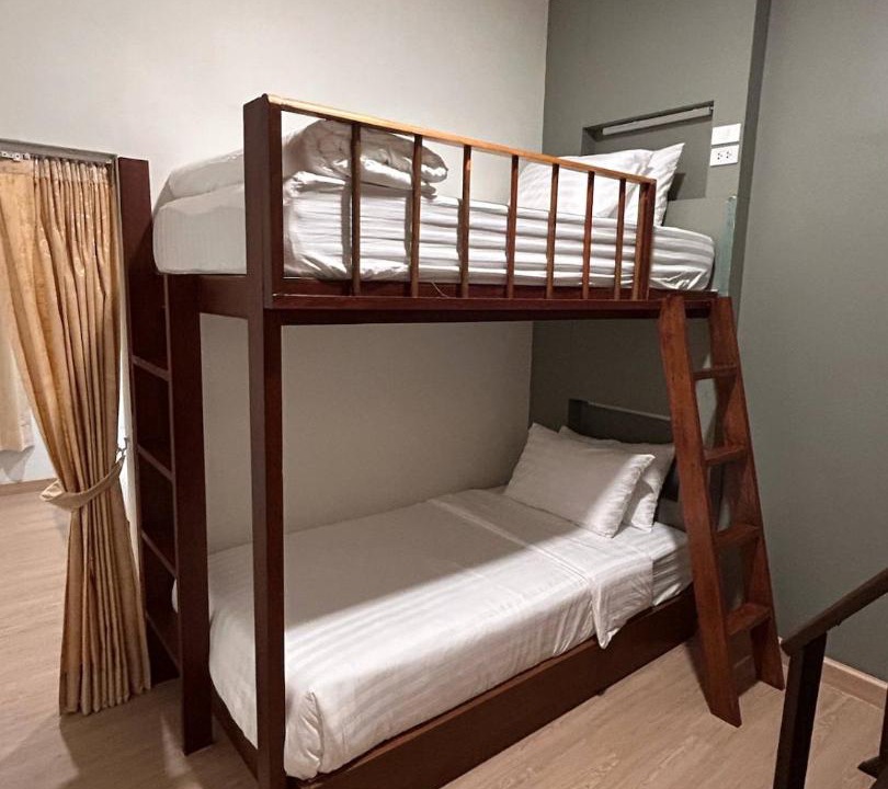 Photo of Bedroom in Pom Prap Sattru Phai