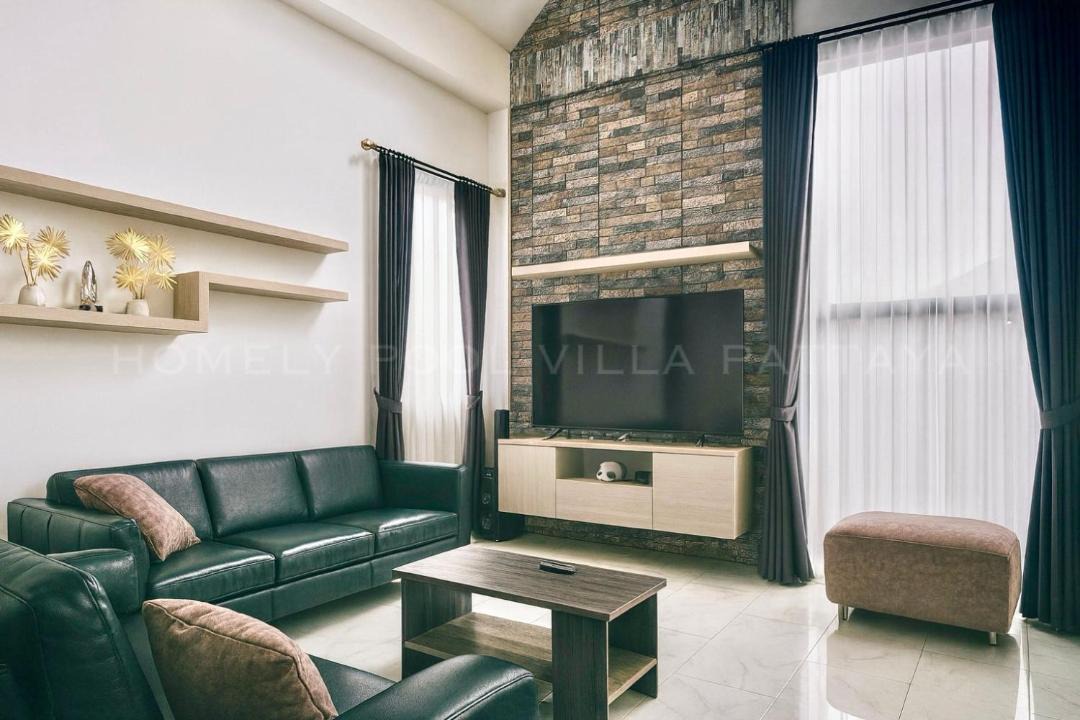 Photo of Livingroom in Pong