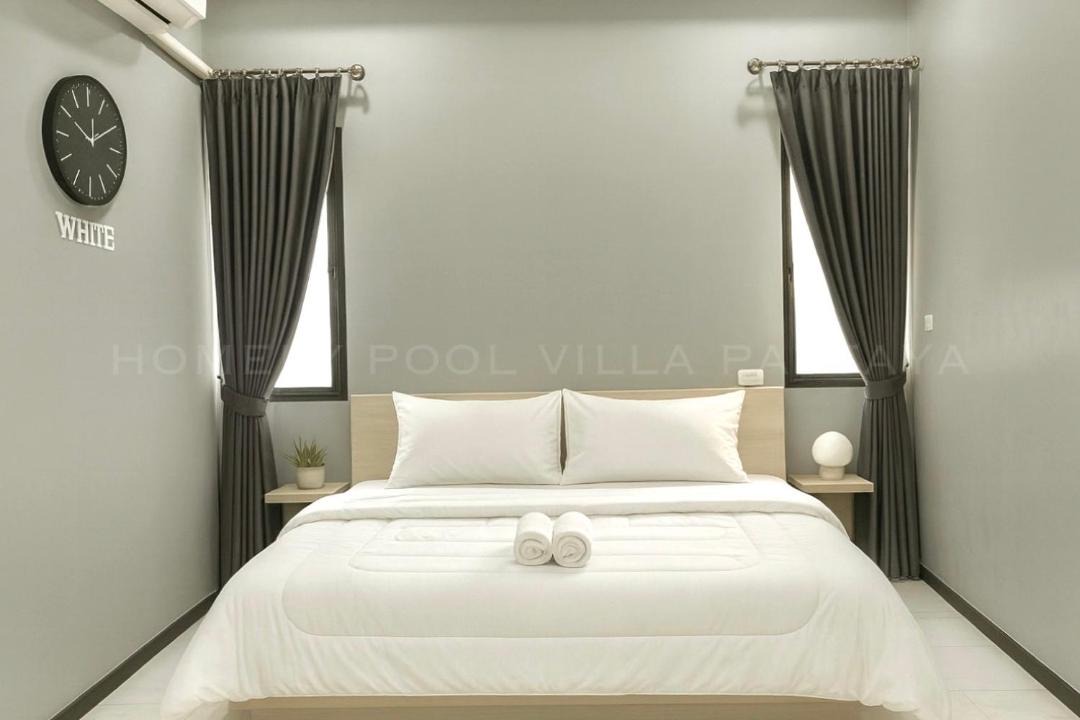 Photo of Bedroom in Pong