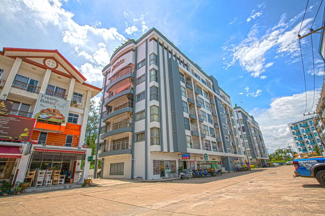 Photo of Buildings in Mae Pim
