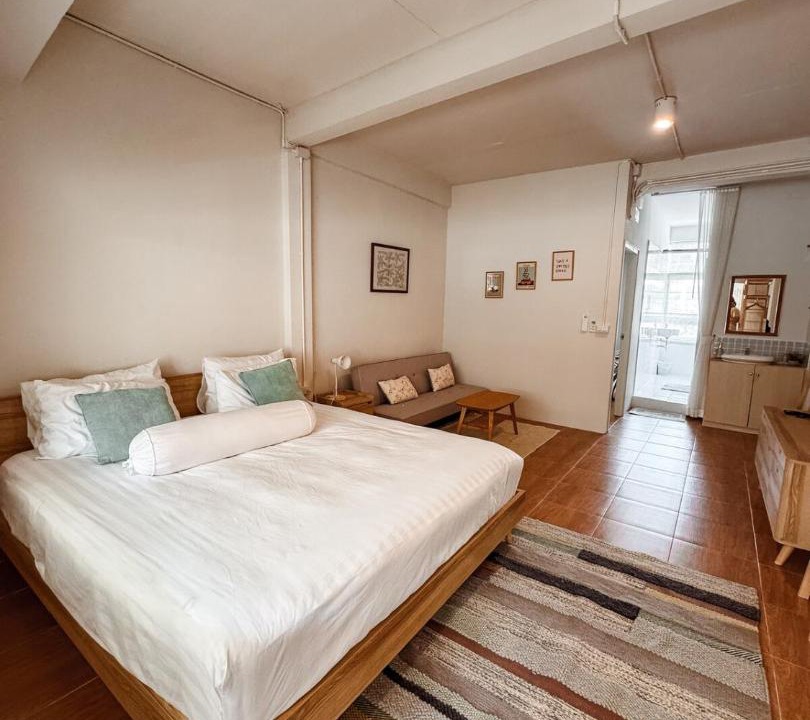 Photo of Bedroom in Phra Khanong Nuea