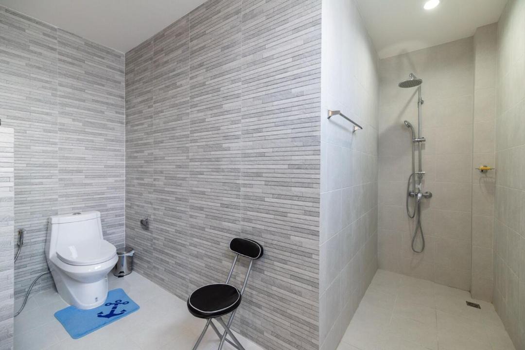 Photo of Bathroom in Maret