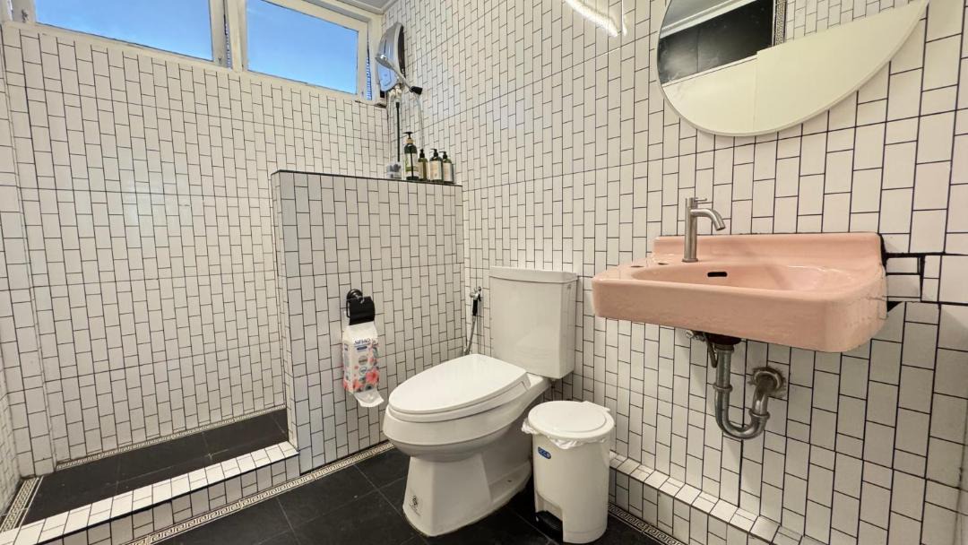 Photo of Bathroom in Ekkamai