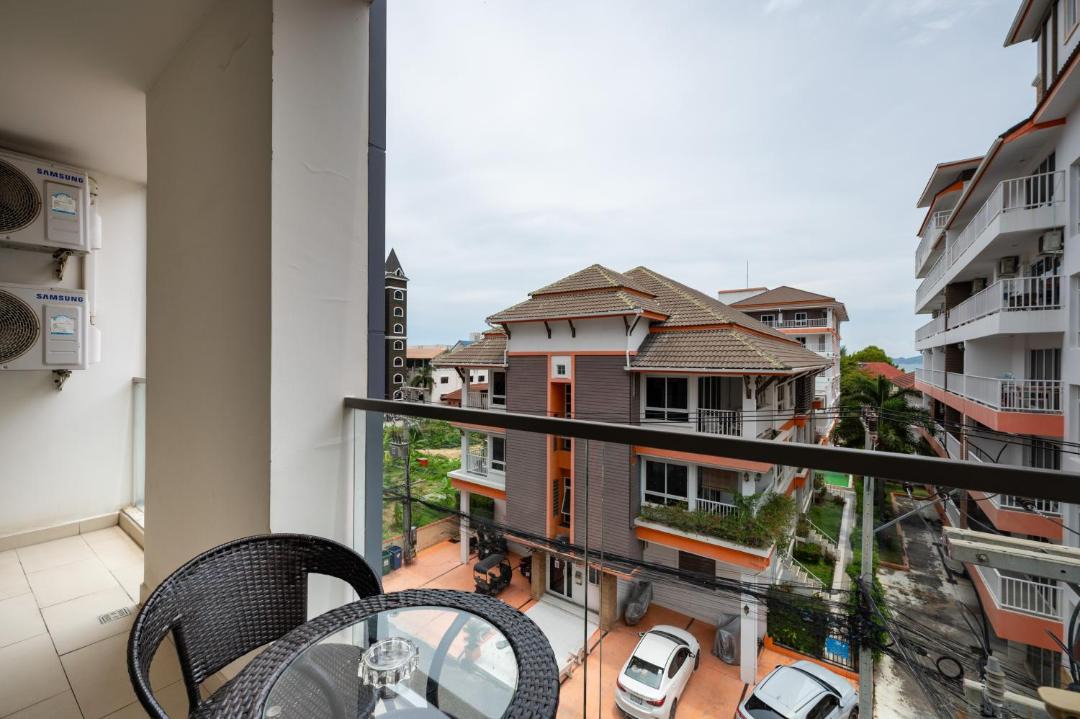 Photo of Patio Balcony in Pratumnak Hill