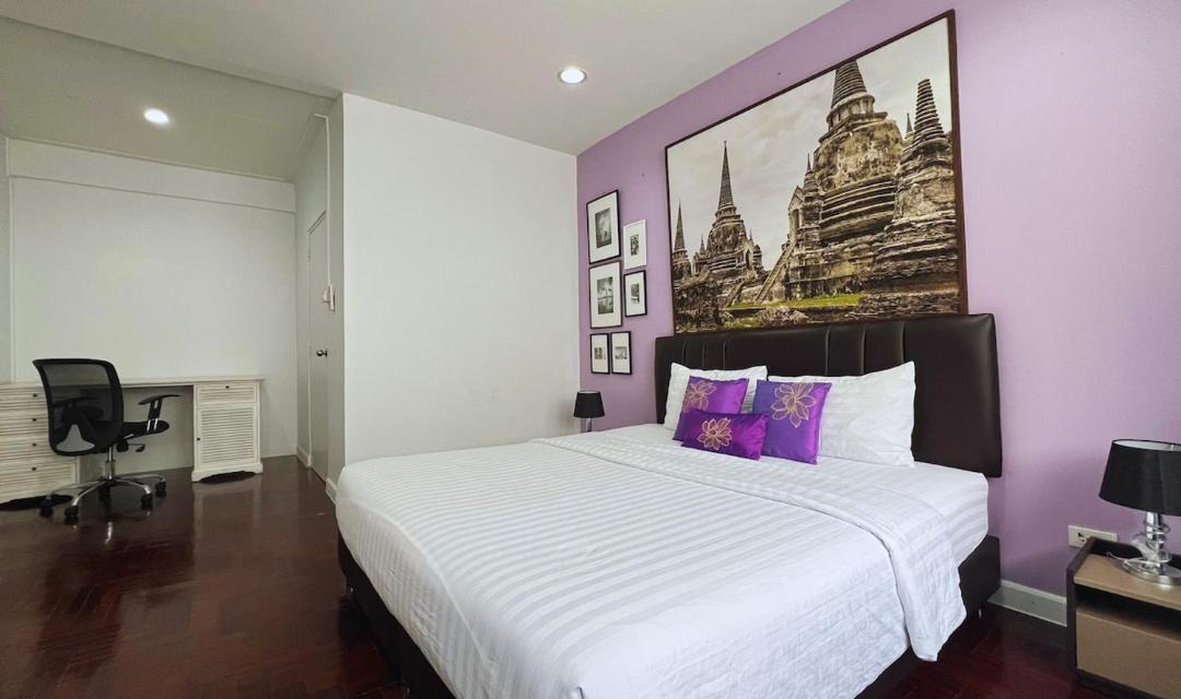 Photo of Bedroom in Khlong Toei Nuea
