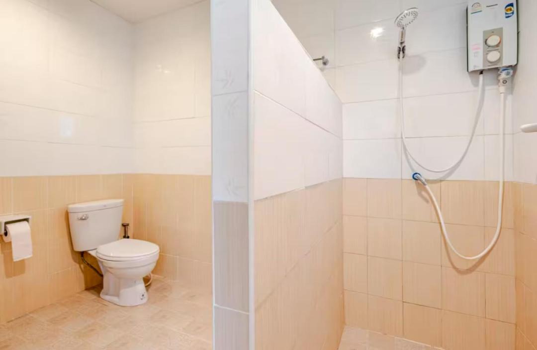 Photo of Bathroom in Ang Thong